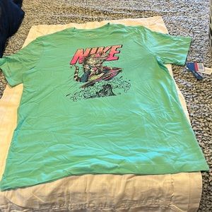 Men’s Nike graphic T-shirt